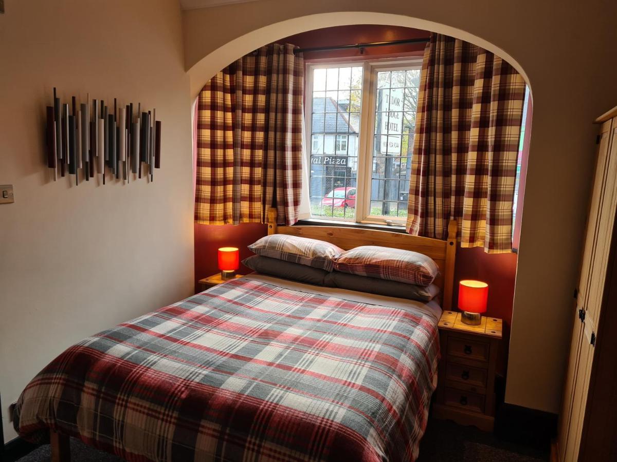 נוטינגהאם Tudor Lodge Hotel מראה חיצוני תמונה